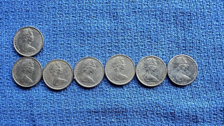 1957-1969-1970-1972-1975-1981 NEW ZLEAND 5 P-C- BACK.JPG