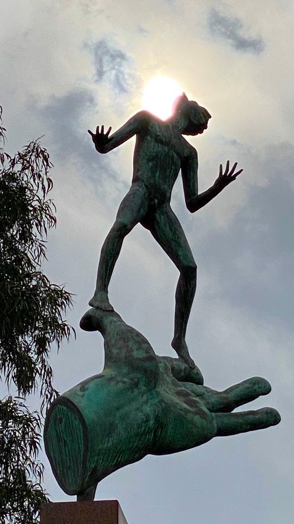 statue and sun.jpg