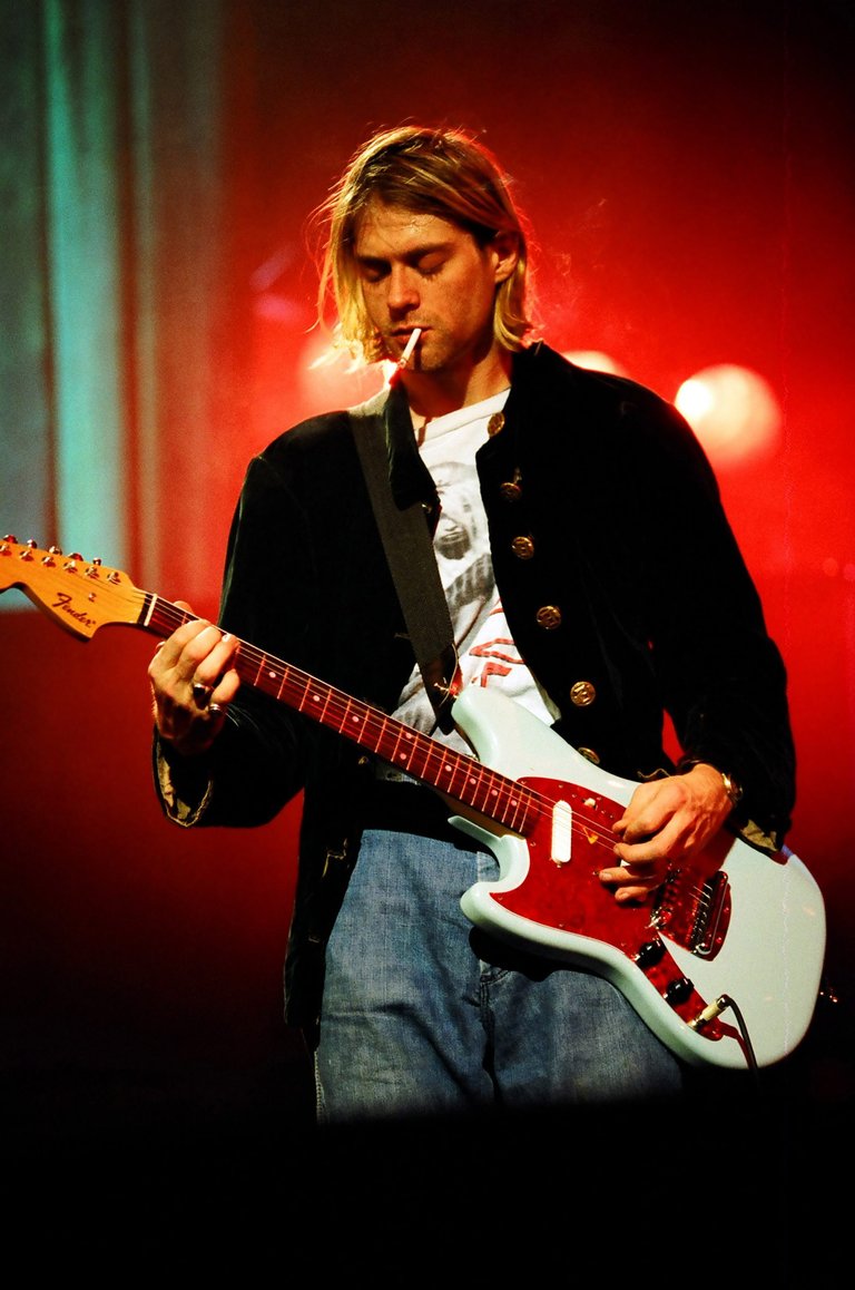 kurt-cobain-nirvana-scaled.jpg