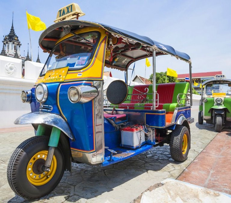 tuk tuk.jpg