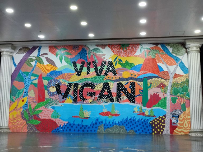 Murals at Burgos Plaza