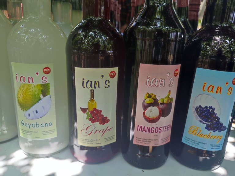 Fruit wine samples