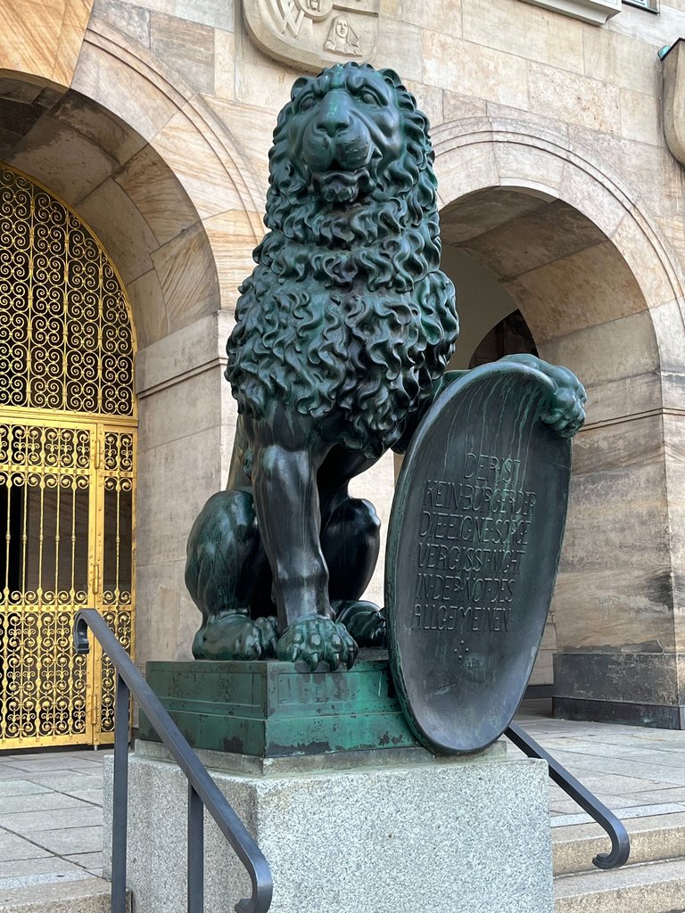 🦁 The Lion of Memory