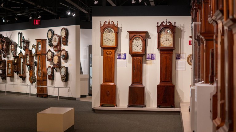 clocks-ge50c8c71c_1920.jpg