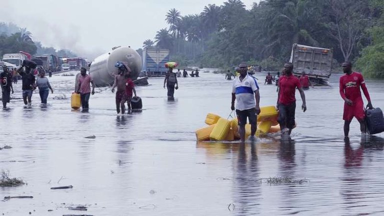 nigeria-floods-80-time.jpg