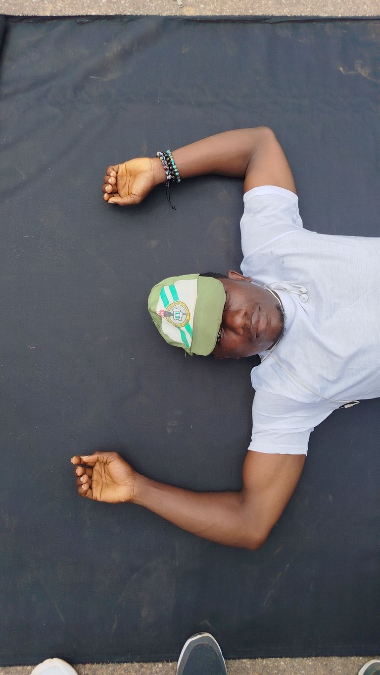 An Embarrassing Moment Caused by sleep 