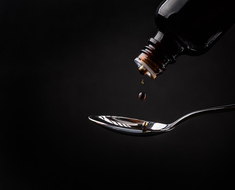 cough-syrup-2557629_1280.jpg