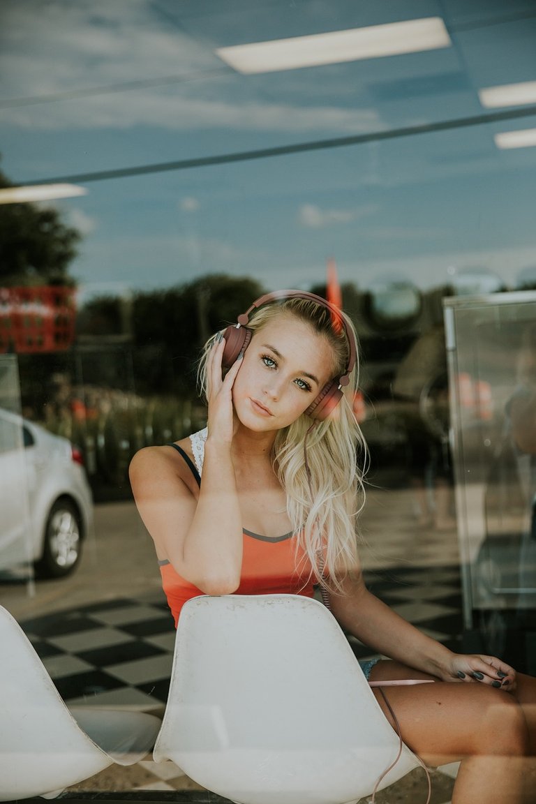 beautiful-1845578_1280.jpg