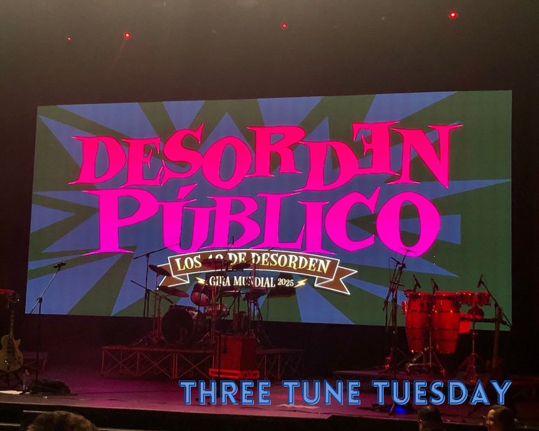 Tropical Ska with Desorden Público 40s for this #ttt