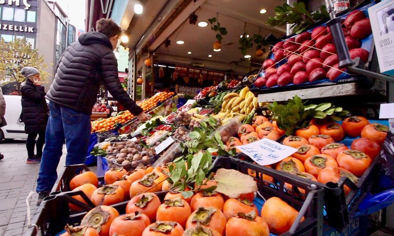 Besiktas_StreetFruits.jpg