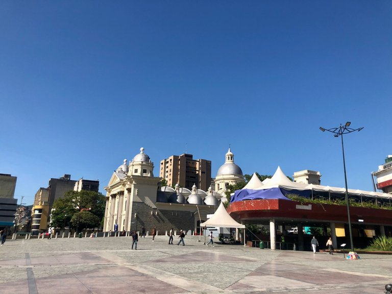 In the surroundings of Plaza Diego Ibarra
