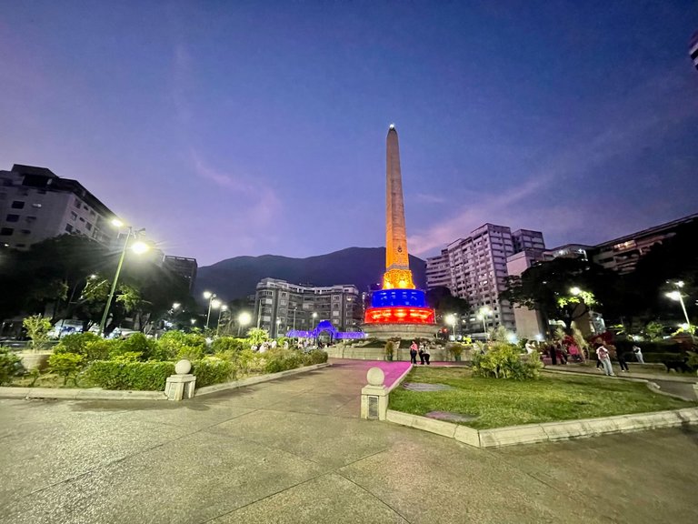 PlazaAltamira4.jpg