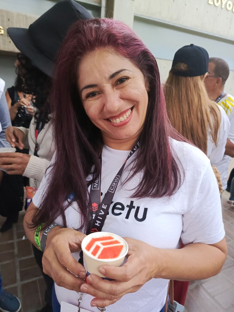 Lots of Coffee among Hivers while at the Caracas Blockchain Week [Eng-Esp]