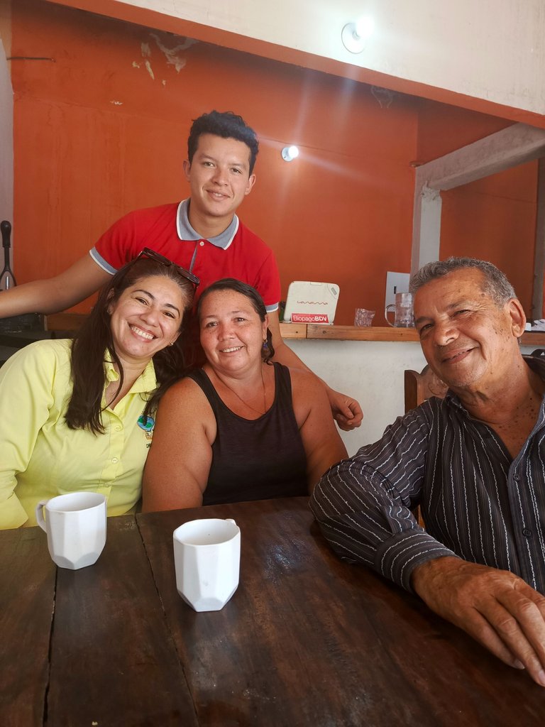 La Delicias de Chef, la mejor comida en San Fernando de Apure, atendida por Don Pedro y Bekin [Esp-Eng]