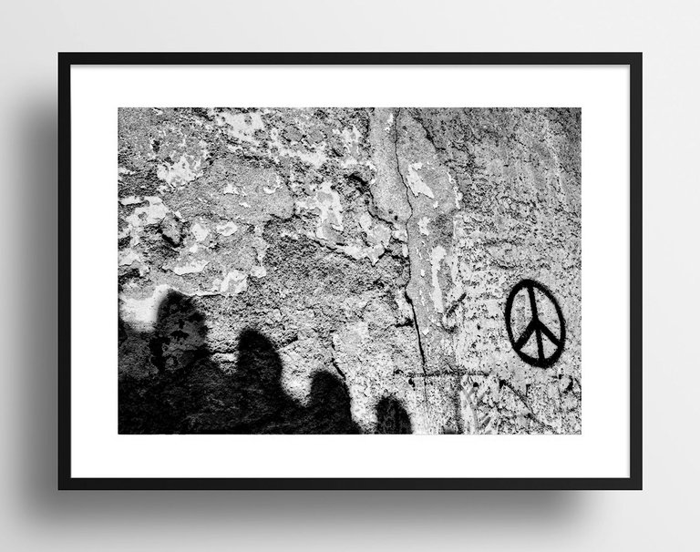 Street Art in B&W_1_Paulo Abrantes.jpg