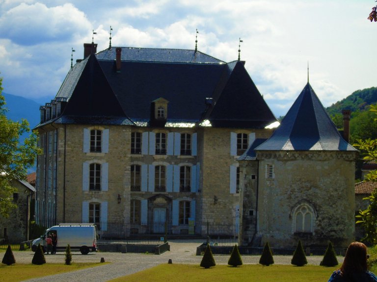 chateautouvet (1).JPG