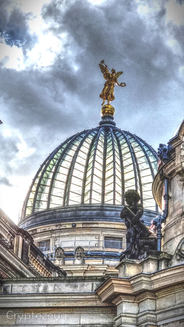 Dresden University of Fine Arts