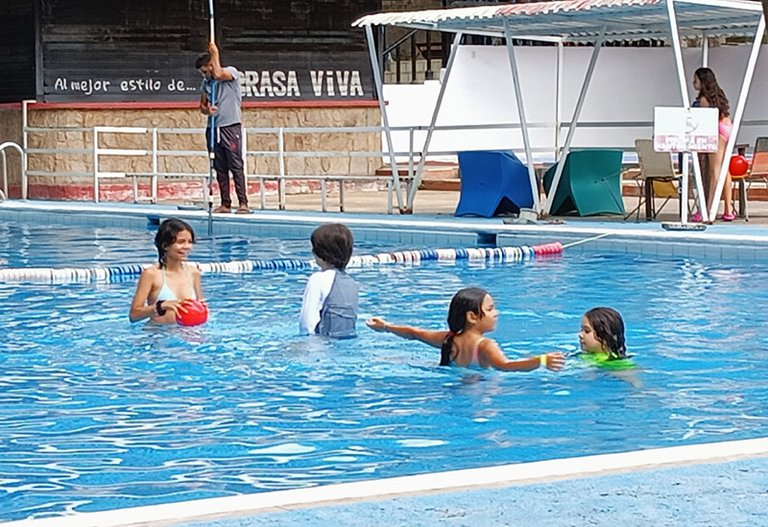 niñas ayer.jpg