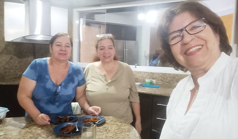 hermanas.jpg