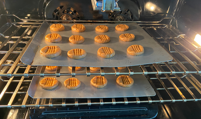 cookies in oven.PNG