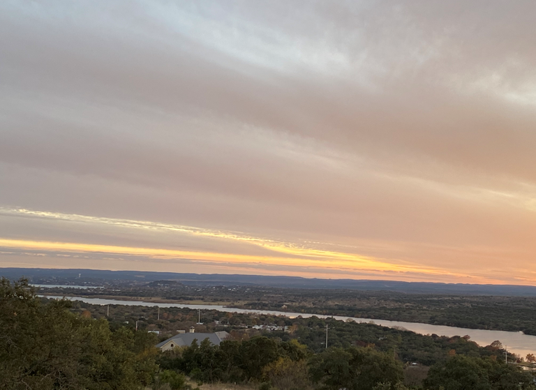 Sunset over river.PNG