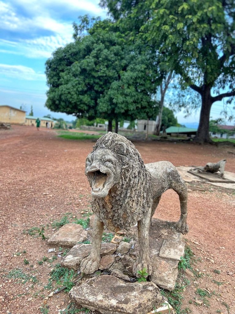 Some Nice Sculptures - Phone Photography Contest 66