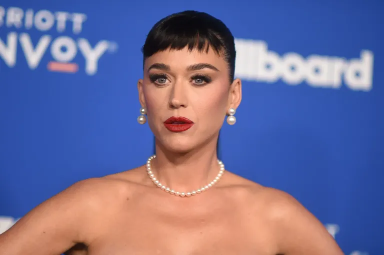 katyperry-ap.webp