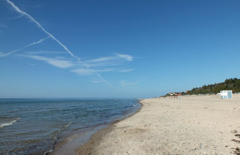 x114-LiselejeBeach.jpg