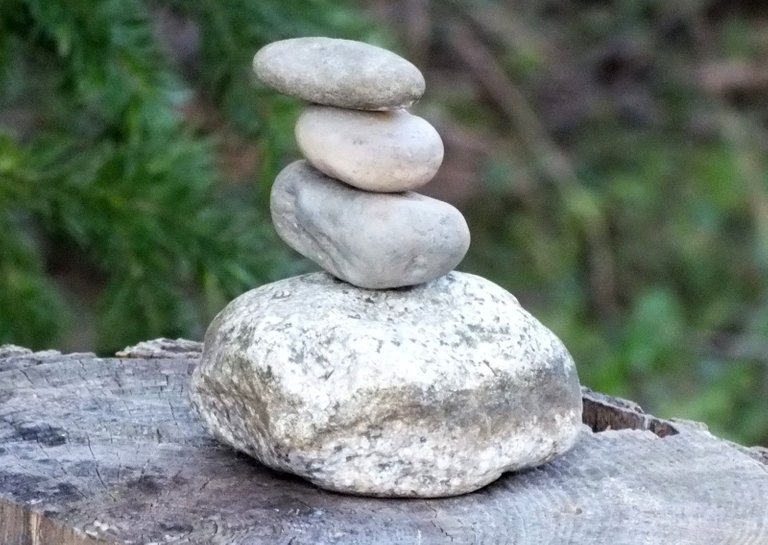 0006-Cairn.jpg