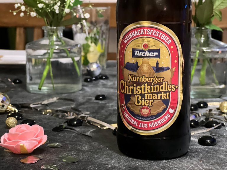 Christkindlesmarktbier close up.jpeg