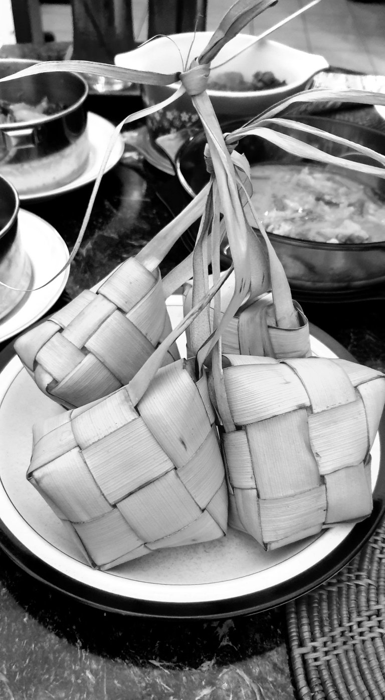 common shaped ketupat