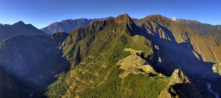 1024px99__Machu_Picchu__Juin_2009.edit3.jpg