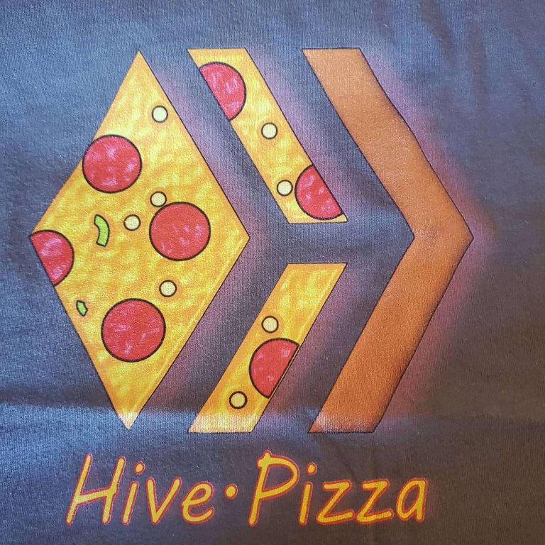hivepizza shirt.jpg