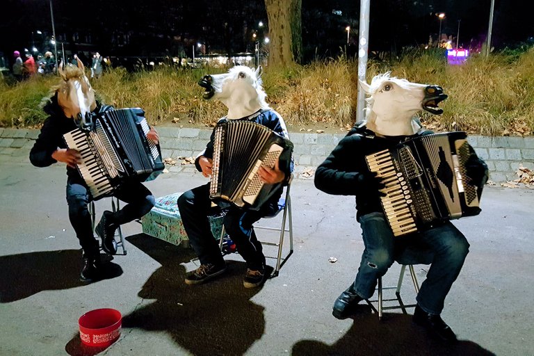 street-musicians.png