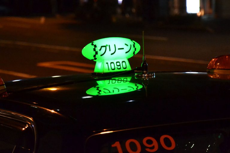 taxisign10.jpg