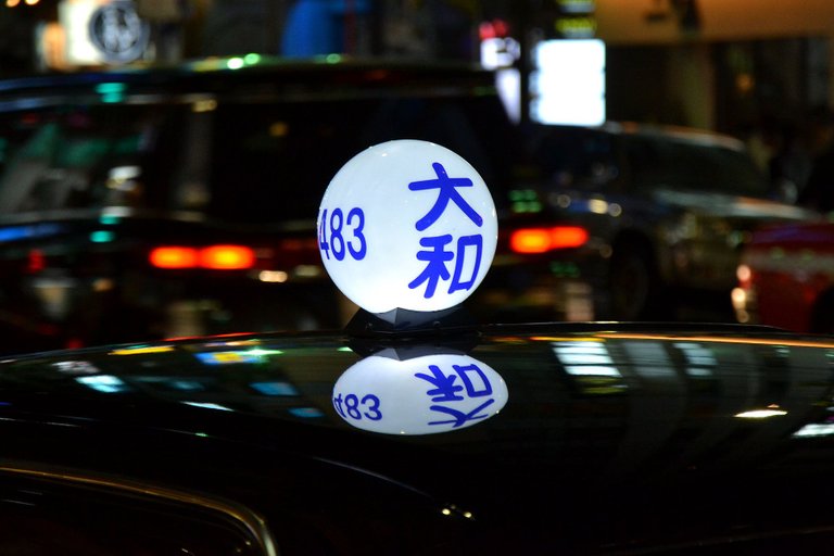 taxisign06.jpg