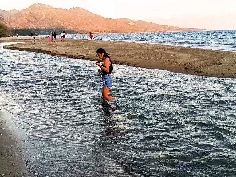VID_20250420_175558 - frame at 0m2s.jpg