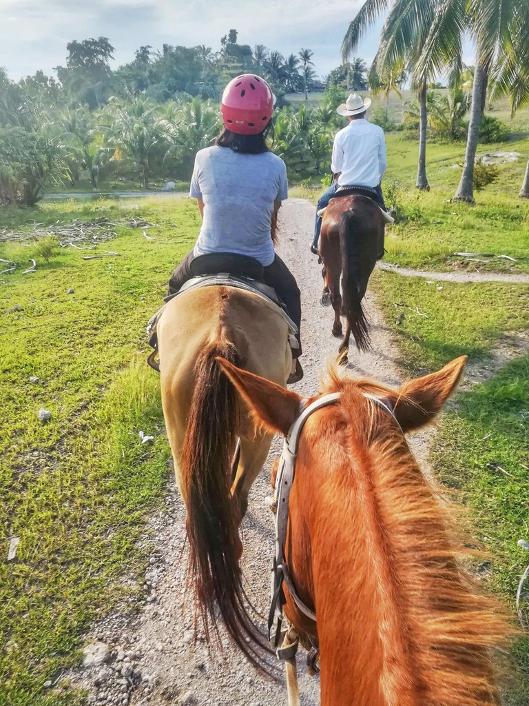 Giddyap Horse Ride Trail - our guide leads the way