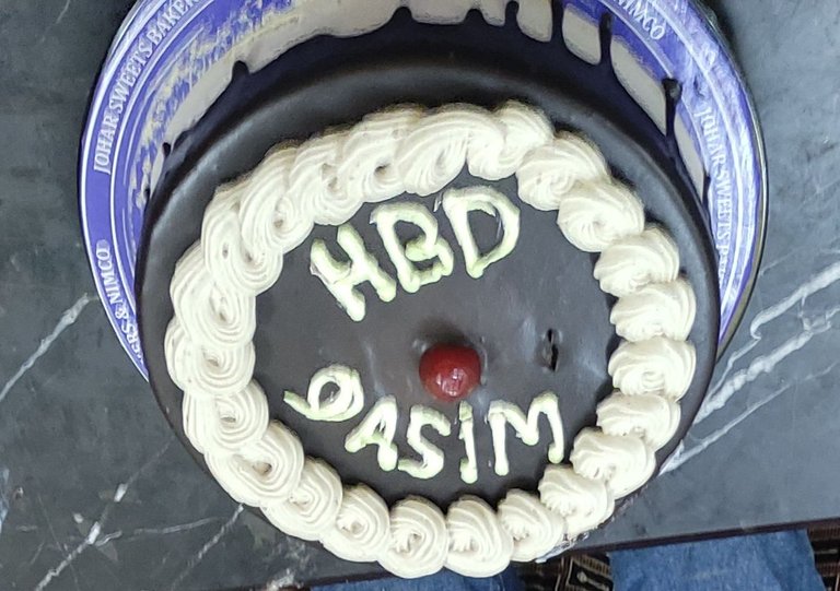 My Besties Kidnapped Me On My Birthday! [ENG-URDU]