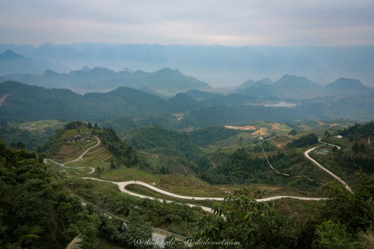 View from Quan Ba heaven gate.