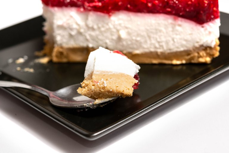 slice-spoon-cheesecake-with-raspberry-cream.jpg