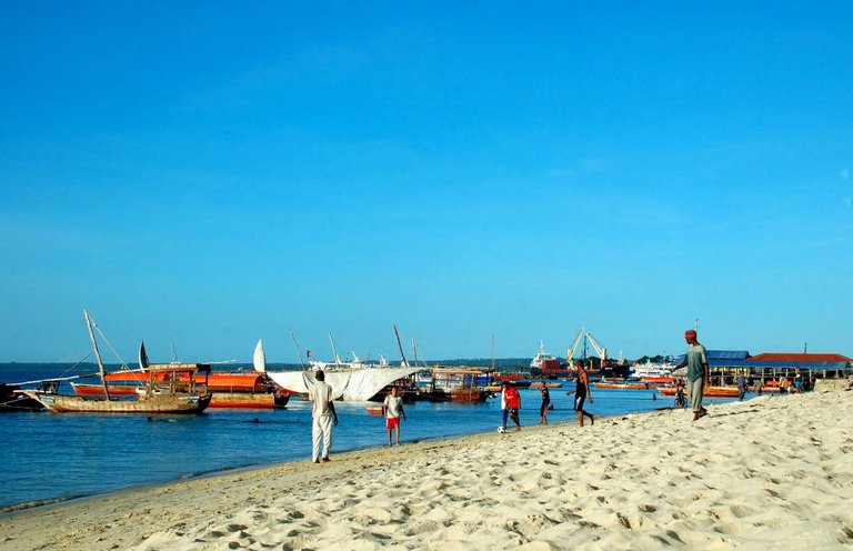 Atmosphere Stonetown Beach, Zanzibar