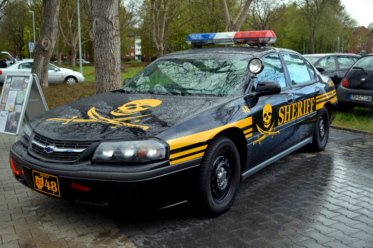 pirate-police-car.png