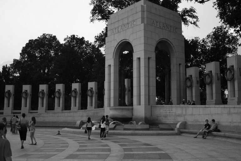 ww2 memorial.jpg