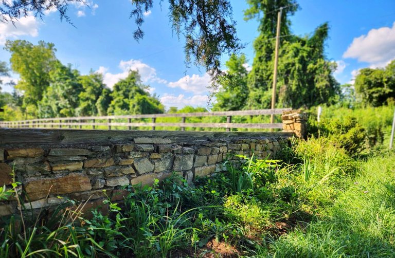 stone wall.jpg