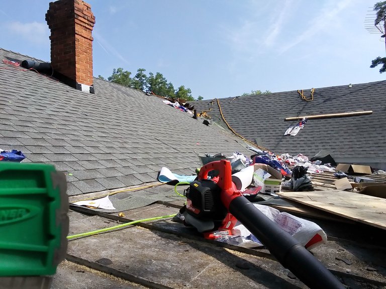 20210826_103759_HDR roof.jpg