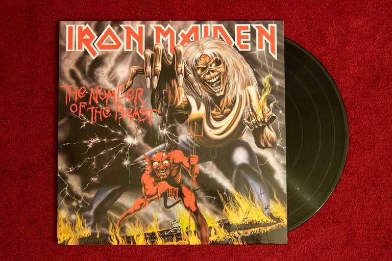 Metal Vinyl8450.jpg