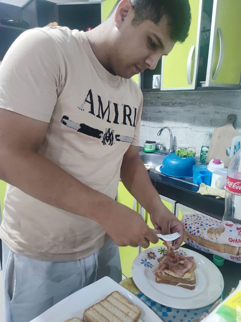 1009028758.jpg