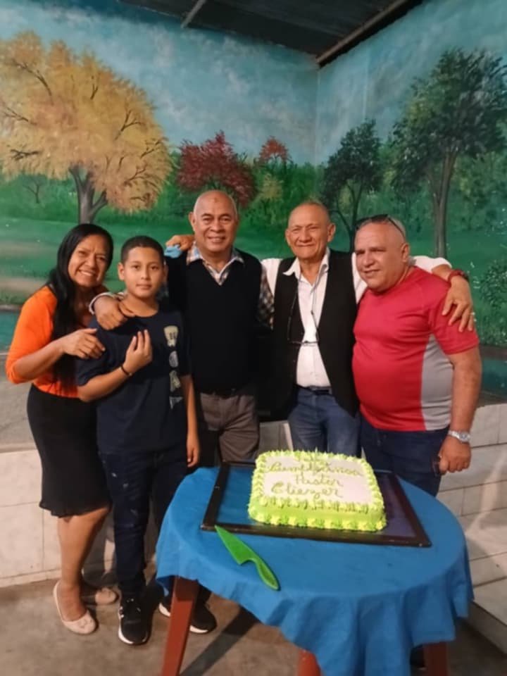 con los pastores 142.jpg