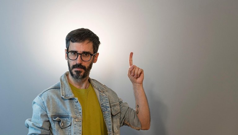 men-7834548_1280.jpg